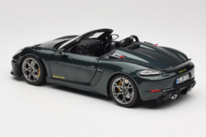 Porsche 718 Spyder RS Weissach Pack Forest Green Norev 1:18 187272 Diecast - image 7 of 8