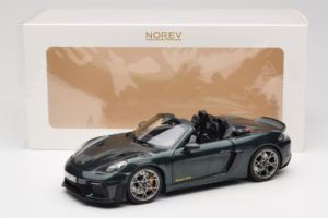 Porsche 718 Spyder RS Weissach Pack Forest Green Norev 1:18 187272 Diecast - image 8 of 8