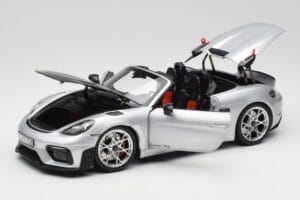 Porsche 718 Spyder RS Weissach Pack GT-Silver Metallic Norev 1:18 187270 Diecast - image 2 of 8