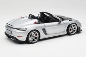 Porsche 718 Spyder RS Weissach Pack GT-Silver Metallic Norev 1:18 187270 Diecast - image 3 of 8