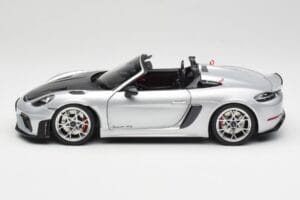 Porsche 718 Spyder RS Weissach Pack GT-Silver Metallic Norev 1:18 187270 Diecast - image 4 of 8