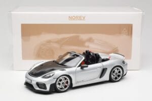 Porsche 718 Spyder RS Weissach Pack GT-Silver Metallic Norev 1:18 187270 Diecast - image 8 of 8