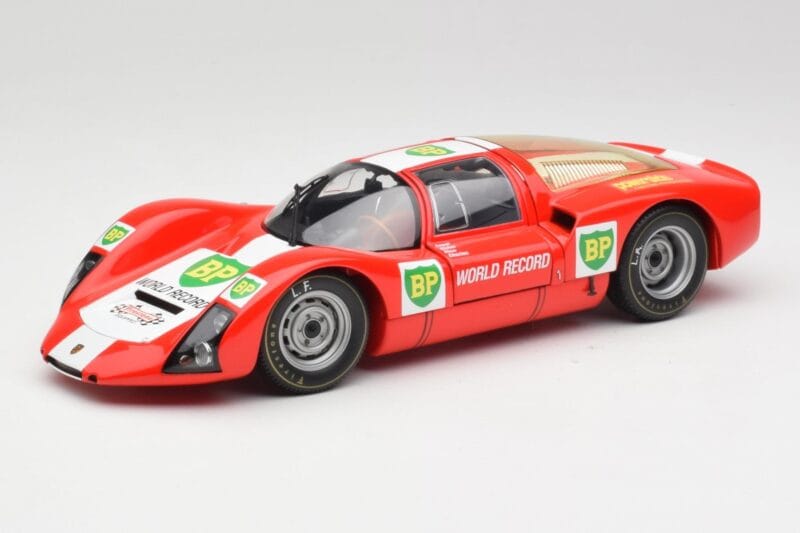 Porsche 906E BP World Record Runs Monza 1967 Minichamps 1:18 100676100 Diecast