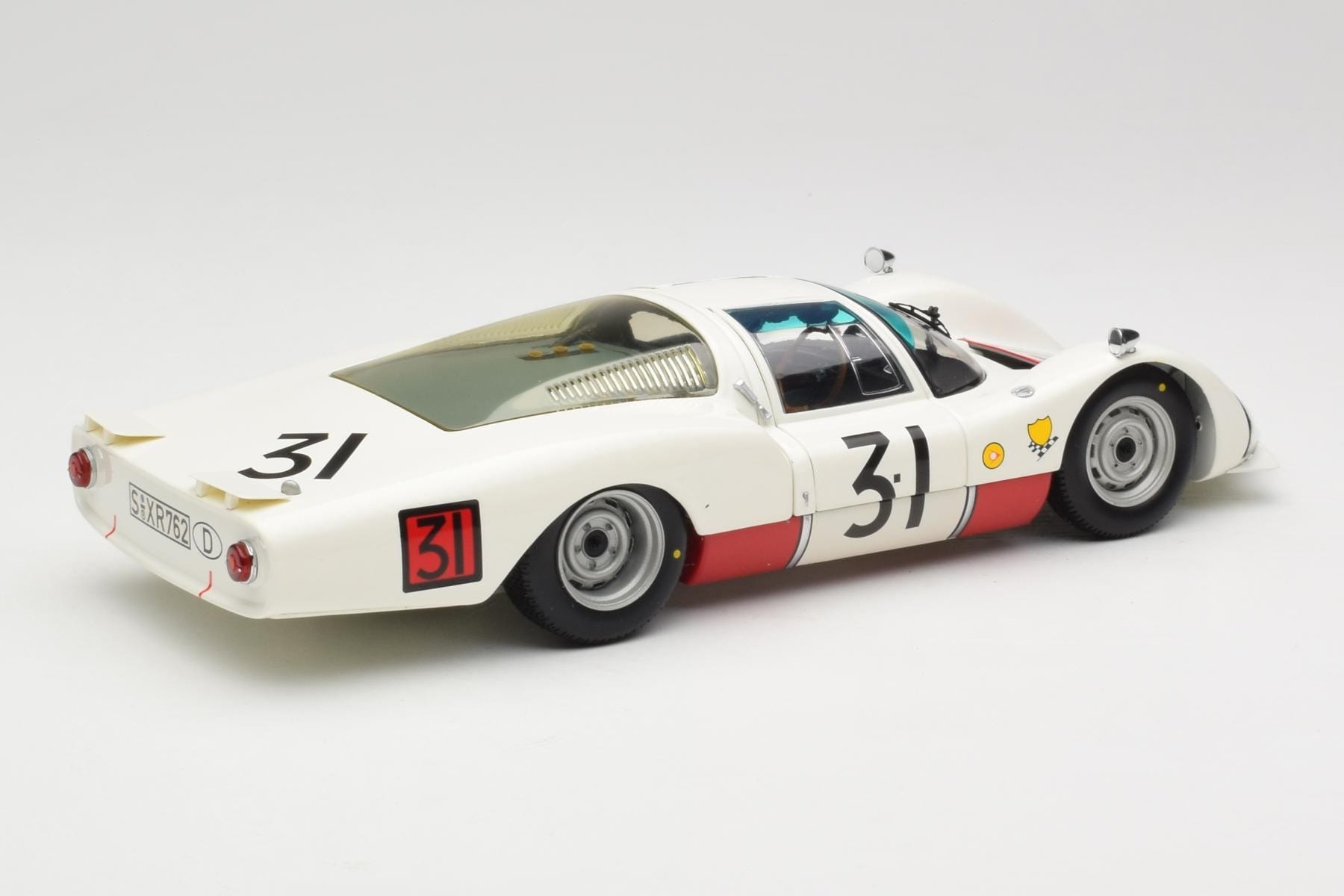Porsche 906 LH #31 Le Mans 1966 1:18 Minichamps