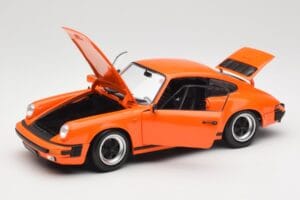 Porsche 911 930 Carrera 3.2 Signal Orange Minichamps 1:18 100063025 Diecast - image 2 of 8