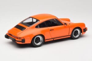 Porsche 911 930 Carrera 3.2 Signal Orange Minichamps 1:18 100063025 Diecast - image 3 of 8