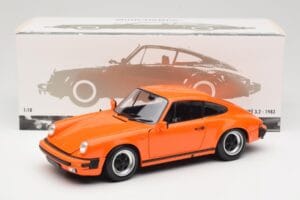 Porsche 911 930 Carrera 3.2 Signal Orange Minichamps 1:18 100063025 Diecast - image 8 of 8