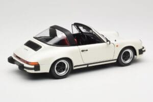 Porsche 911 930 Carrera Targa 3.2 Grand Prix White Minichamps 1:18 100063062 Diecast - image 3 of 8