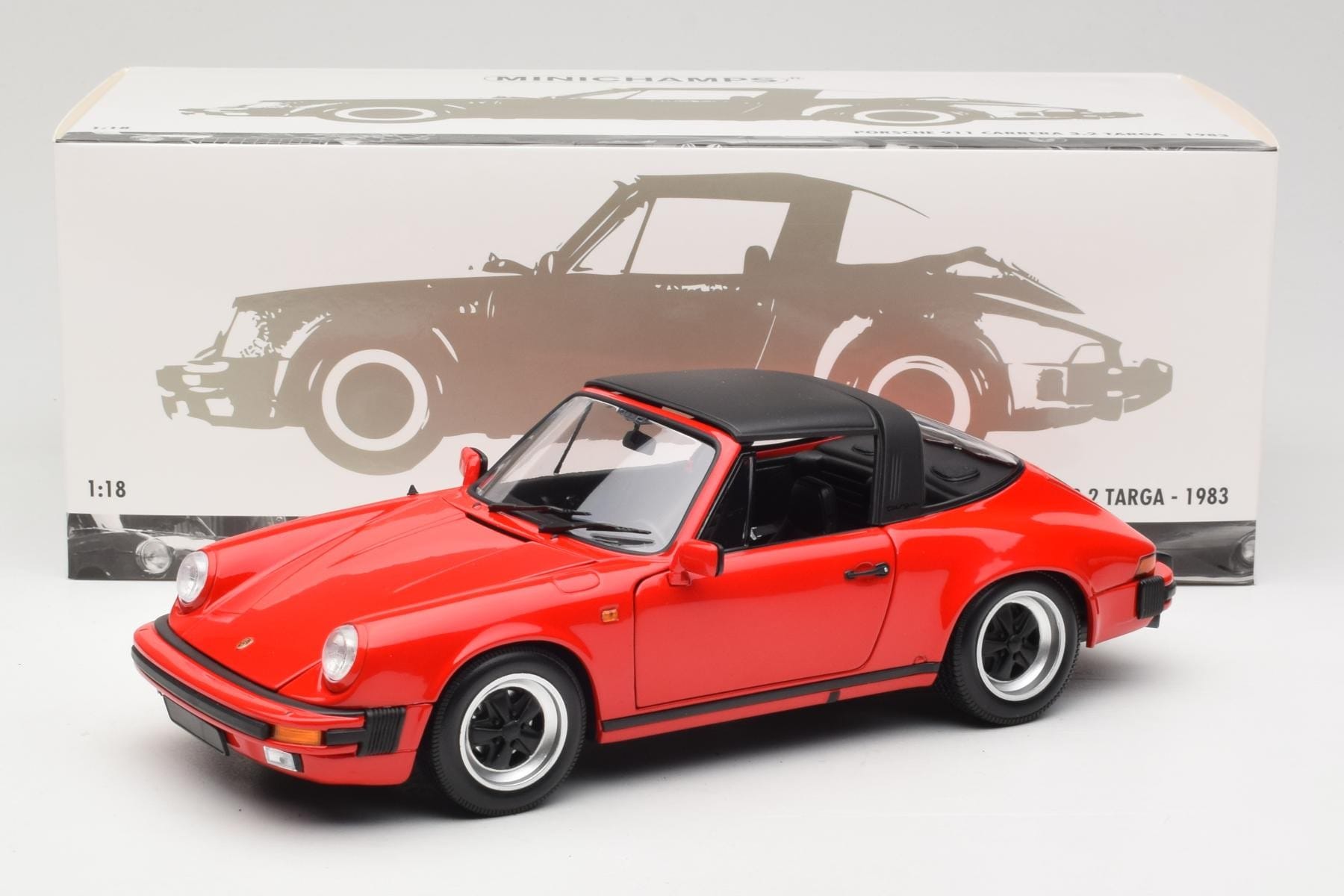 Minichamps Porsche 911 Carrera 3.2 Targa 1:18 Guards Red