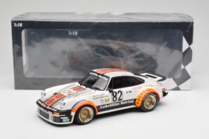Porsche 911 934 #82 H. Müller / A. Pallavicini Lubrifilm Racing Winners Group 4 24 Hours of Le Mans 1979 Minichamps 1:18 1557 - image 6 of 6