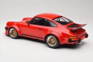 Porsche 911 934 RSR Red 1976 Minichamps 1:12 125766400 Diecast - image 5 of 6