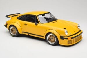 Porsche 911 934 RSR Yellow 1976 Minichamps 1:12 125766401 Diecast - image 4 of 6