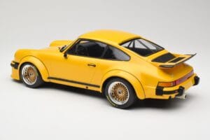 Porsche 911 934 RSR Yellow 1976 Minichamps 1:12 125766401 Diecast - image 5 of 6