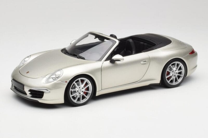 Porsche 911 991 Carrera S Cabriolet GT Silver Metallic Minichamps 1:18 100061030 Diecast