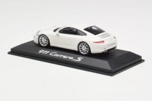 Porsche 911 991 Carrera S White IAA Frankfurt 2011 Minichamps 1:43 WAX20100090 Diecast - image 4 of 5