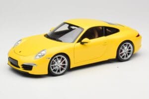 Porsche 911 991 Carrera S Racing Yellow Minichamps 1:18 100061021 Diecast