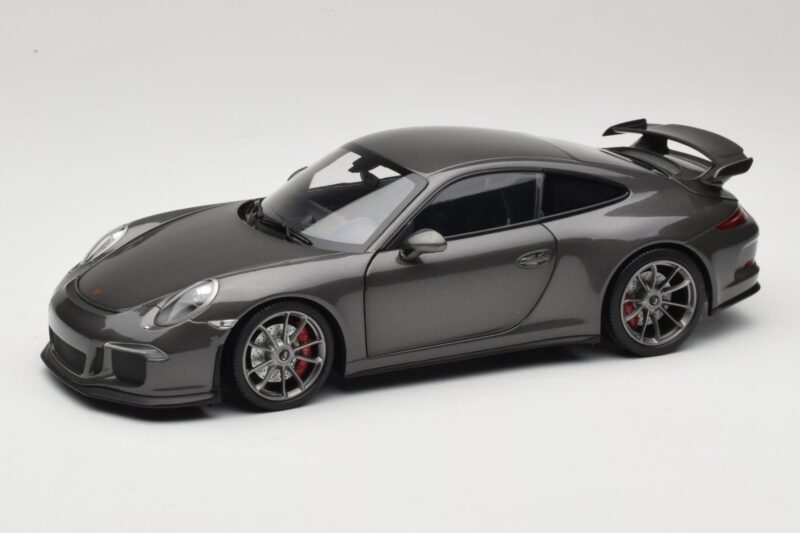 Porsche 911 991 GT3 Grey Metallic Minichamps 1:18 Porsche 911 991 GT3 Grey Metallic Minichamps 1:18 110062720 Diecast