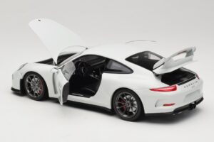 Porsche 911 991 GT3 White With Silver Wheels Minichamps 1:18 113062721 Diecast - image 5 of 8