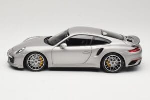 Porsche 911 991 Turbo S Silver Minichamps 1:18 113067126 Diecast - image 4 of 8