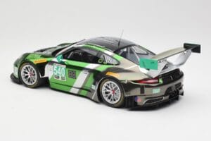 Porsche 911 991.1 GT3 R #540 Black Swan Racing P. Long / T. Pilgrim 24h Daytona 2016 Minichamps 1:18 155166540 Diecast - image 5 of 6