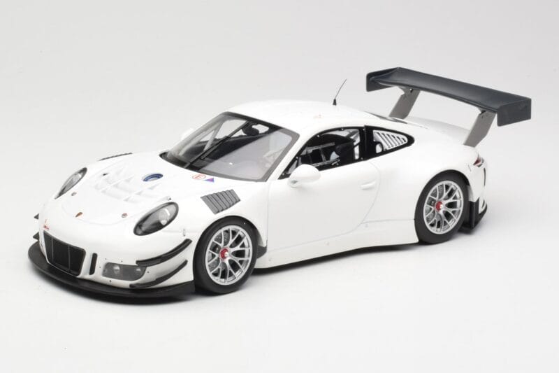 Porsche 911 991.1 GT3 R White With Silver Wheels Minichamps 1:18 153166000 Diecast