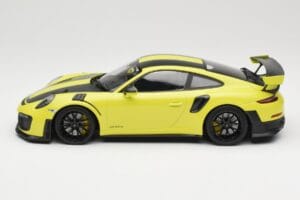Porsche 911 GT2 RS 991.2 Weissach Package Green Black Wheels Minichamps 1:18 155068300-1 Diecast - image 3 of 6