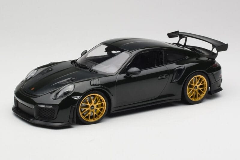 Porsche 911 991.2 GT2 RS Green Weissach Package Golden Wheels Minichamps 1:18 155068306 Diecast