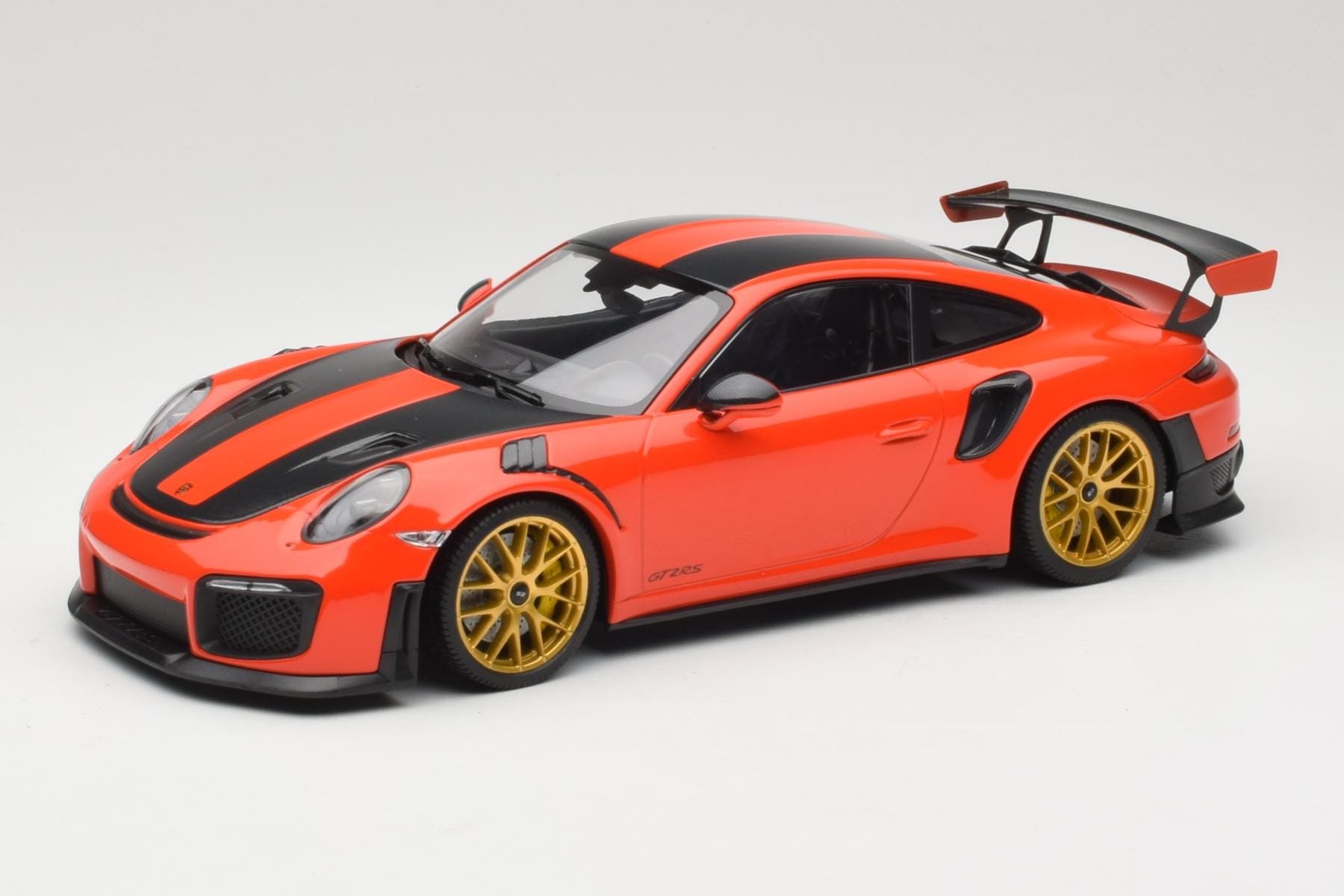 Porsche 911 991.2 GT2 RS Orange Weissach Package Golden Wheels