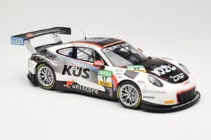 Porsche 911 991.2 GT3 R Kus Team 75 Bernhard #17 M. Ammermüller / M. Jaminet ADAC GT Masters 2017 Minichamps 1:18 155176917 D - image 4 of 6