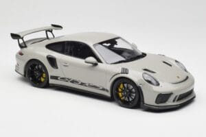 Porsche 911 991.2 GT3 RS Chalk Wording Black Wheels Minichamps 1:18 153068230 Diecast - image 4 of 6