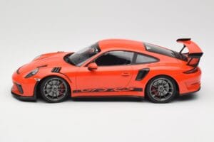 Porsche 911 991.2 GT3 RS Lava Orange & Silver Wheels Minichamps 1:18 155068225 Diecast - image 3 of 6