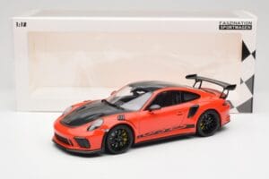Porsche 911 991.2 GT3 RS Weissach Package Lava Orange Wording Black Magnesium Wheels Minichamps 1:18 153068226 Diecast - image 6 of 6