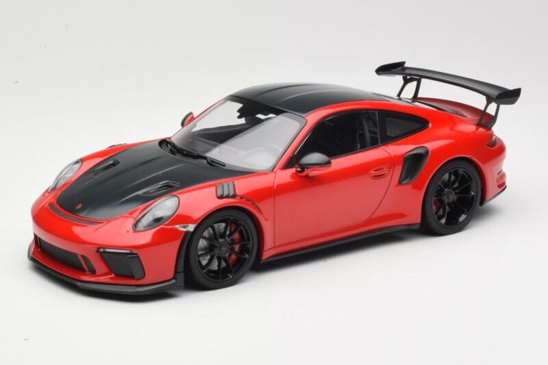 Porsche 911 991.2 GT3 RS Weissach Package Red with Black Wheels Minichamps 1:18 155068230 Diecast
