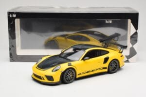 Porsche 911 991.2 GT3 RS Yellow Weissach Package Platinum Wheels Minichamps 1:18 155068221 Diecast - image 6 of 6