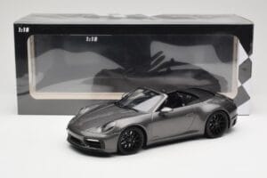 Porsche 911 992 Carrera 4 GTS Cabriolet Grey Metallic Minichamps 1:18 155063031 Diecast - image 6 of 6