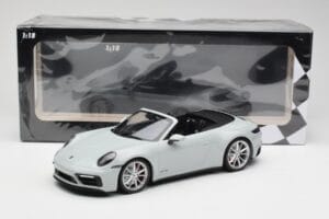 Porsche 911 992 Carrera 4 GTS Cabriolet Grey Minichamps 1:18 155063034 Diecast - image 6 of 6