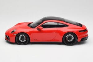 Porsche 911 992 Carrera 4 GTS Red Minichamps 1:18 155063100 Diecast - image 3 of 6