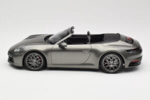 Porsche 911 992 Carrera 4S Cabriolet Mamba Green Metallic Minichamps 1:18 155067337 Diecast - image 3 of 6