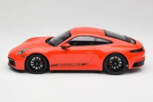 Porsche 911 992 Carrera 4S Lava Orange Minichamps 1:18 155067327 Diecast - image 3 of 6