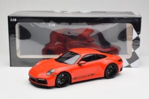 Porsche 911 992 Carrera 4S Lava Orange Minichamps 1:18 155067327 Diecast - image 6 of 6