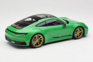 Porsche 911 992 Carrera 4S Python Green Minichamps 1:18 155067325 Diecast - image 2 of 6