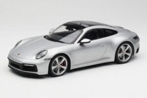 Porsche 911 992 Carrera 4S Silver Minichamps 1:18 155067322 Diecast
