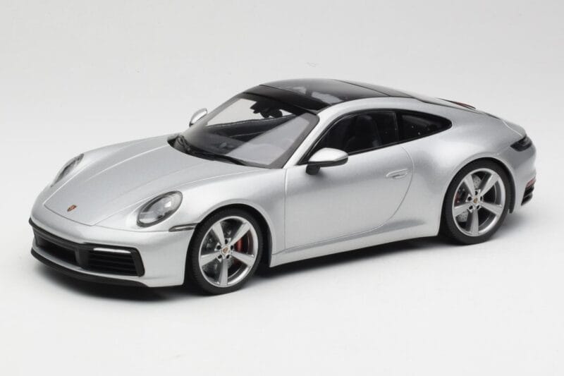 Porsche 911 992 Carrera 4S Silver Minichamps 1:18 155067322 Diecast