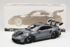 Porsche 911 992 GT3 RS Crayon Weissach Package & Black Wheels Minichamps 1:18 110062024 Diecast - image 8 of 8