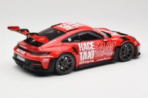 Porsche 911 992 GT3 RS Getspeed Race Taxi Guards Red Minichamps 1:18 110062040 Diecast - image 3 of 8