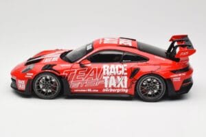 Porsche 911 992 GT3 RS Getspeed Race Taxi Guards Red Minichamps 1:18 110062040 Diecast - image 4 of 8