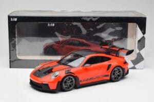 Porsche 911 992 GT3 RS Guards Orange & Silver Wheels Minichamps 1:18 911992002 Diecast - image 6 of 6