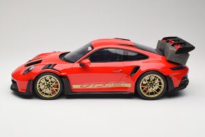 Porsche 911 992 GT3 RS Guards Red GT Spirit 1:12 GT939 Resin - image 3 of 6