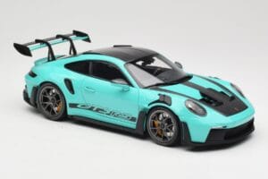 Porsche 911 992 GT3 RS Python Green & Dark Silver Wheels Minichamps 1:18 110062026 Diecast - image 6 of 8