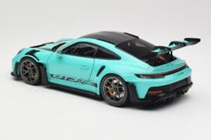 Porsche 911 992 GT3 RS Python Green & Dark Silver Wheels Minichamps 1:18 110062026 Diecast - image 7 of 8